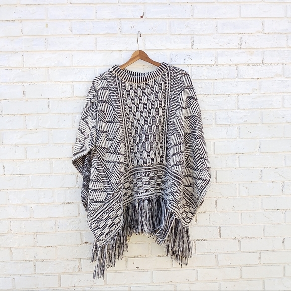 Zara Chunky Knit Poncho Pullover Sweater - Picture 2 of 6